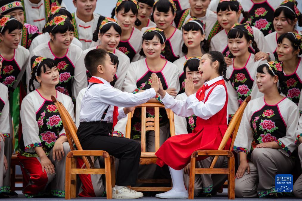 幸运水果机小游戏